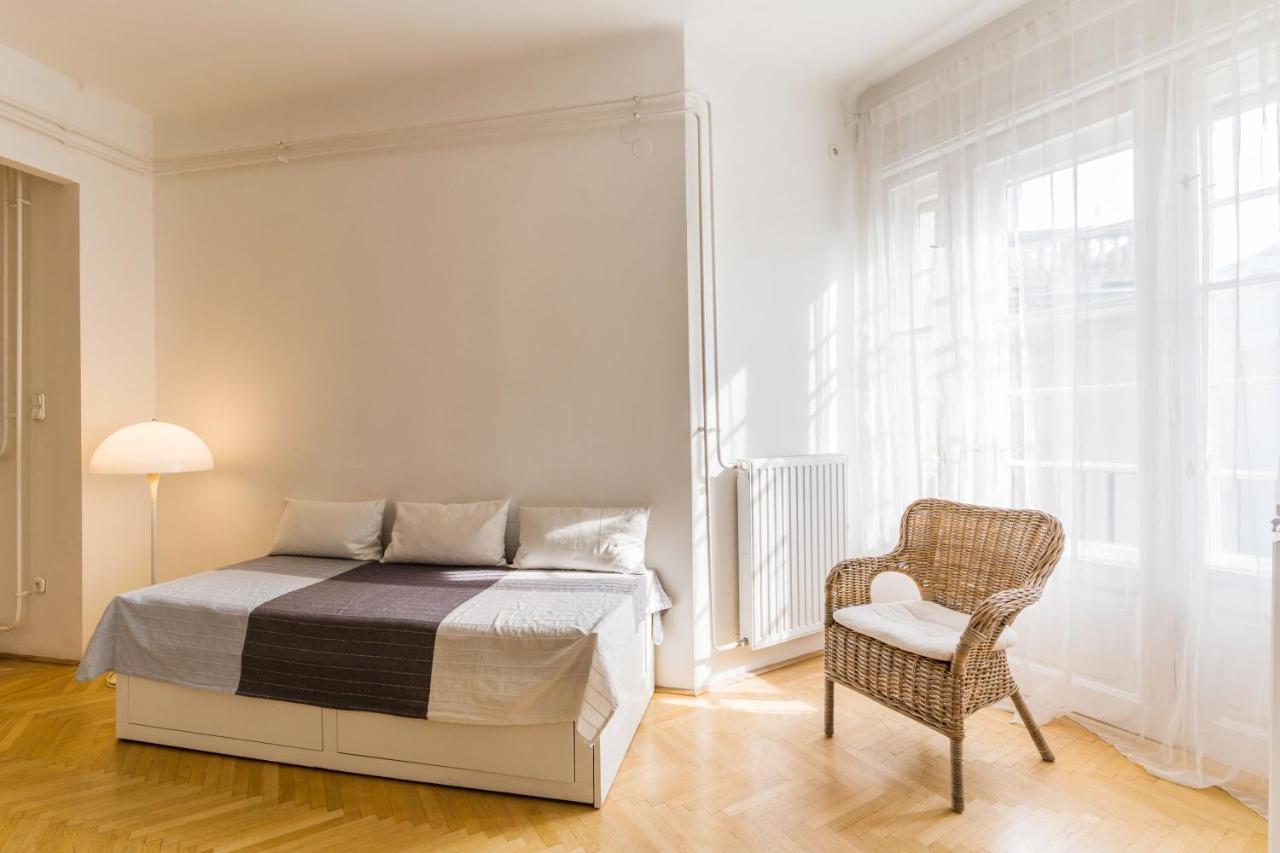 Klauzal Apartment W/3 Bedrooms, French Balcony Budapesta Exterior foto
